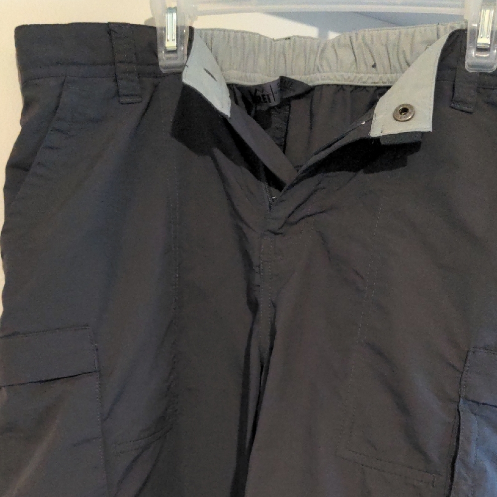 REI Size 8P Women's Charcoal Zip Off Cargo Pants